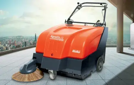 Balayeuse autotractée Hako Sweepmaster P/B 800